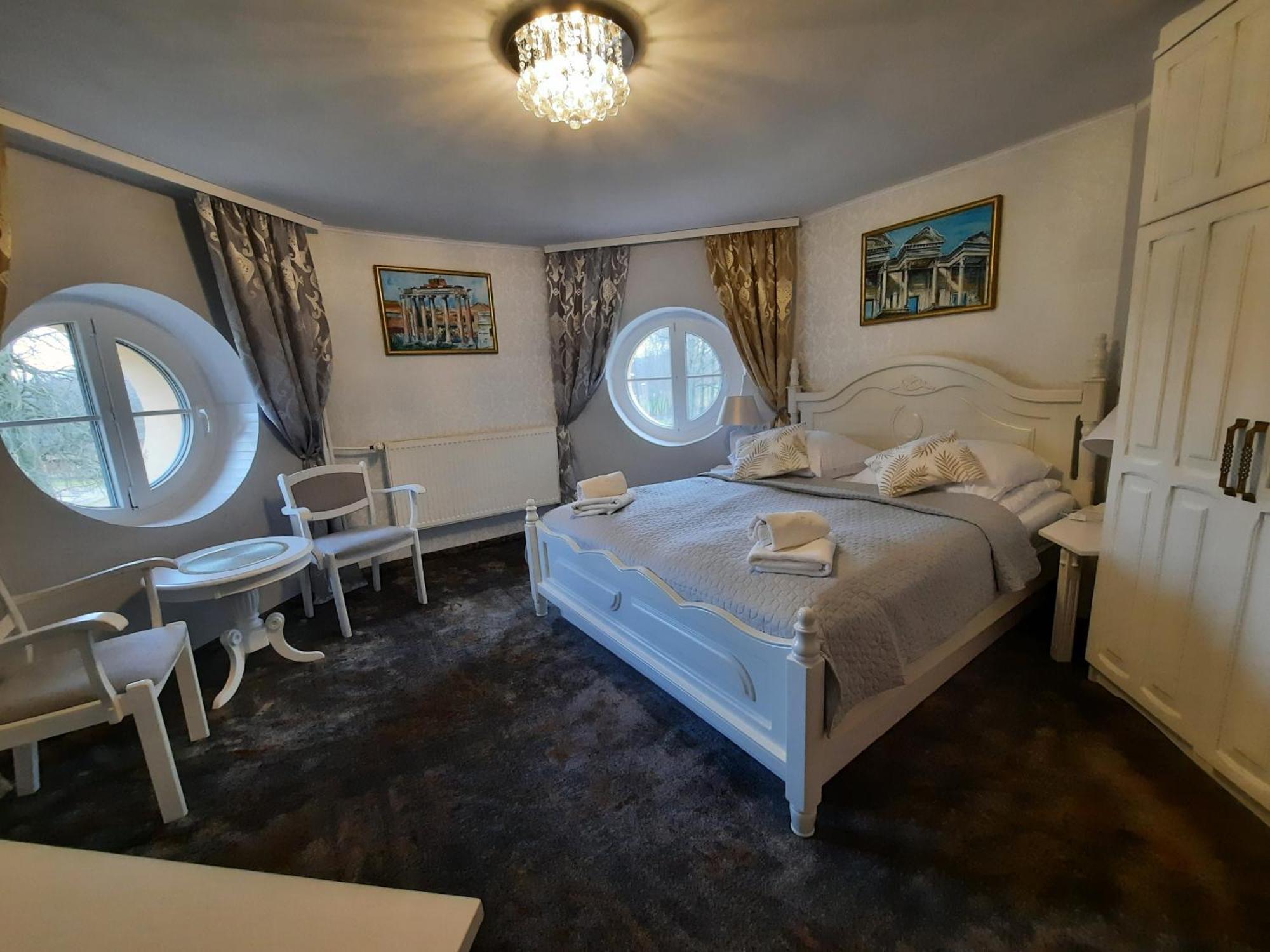 Hotel Zamek Karnity Miłomłyn Eksteriør bilde