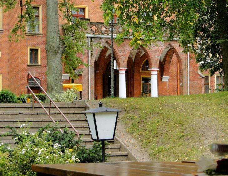 Hotel Zamek Karnity Miłomłyn Eksteriør bilde